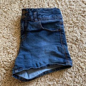 JOLT Jean Shorts